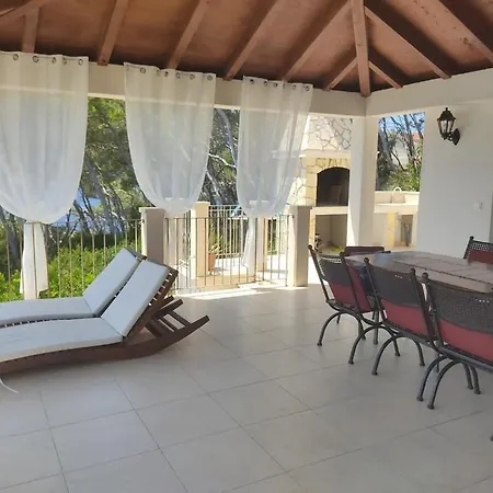 Beachfront House With Hot Tubcove Tri Luke, Korcula - 22092 *