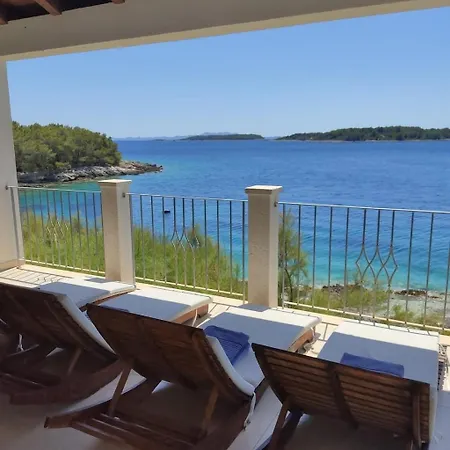 Beachfront House With Hot Tubcove Tri Luke, Korcula - 22092